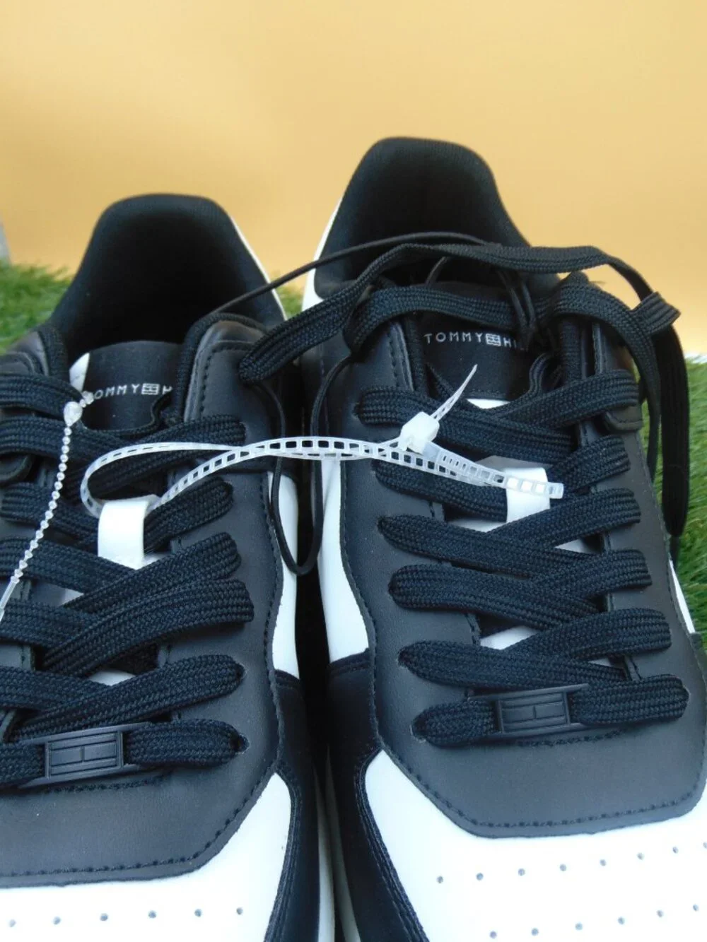 Tommy Hilfiger Tennis Shoes sneakers Men's Size 12 NEW NO BOX